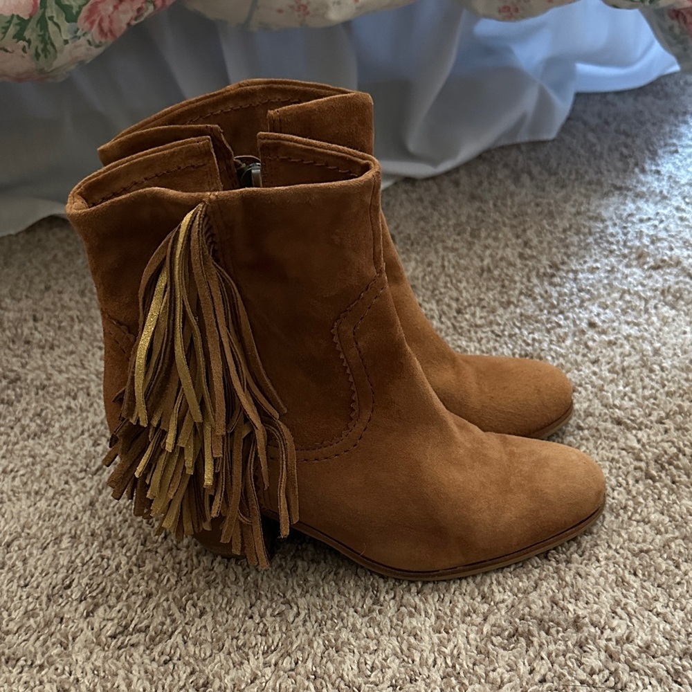 Sam Edelman Louie Suede Fringe Booties size 7